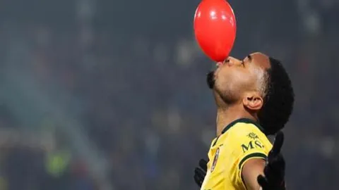 埃姆雷-詹：科瓦奇坚守足球信念，传达平和积极心态